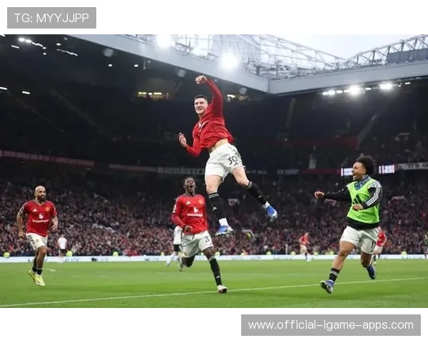 曼联锋线新星谢什科火力全开，备战热刺有望取胜