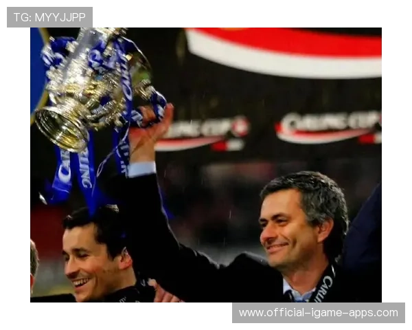 皇家马德里欧冠再次遭遇本菲卡,穆里尼奥重返伯纳乌 皇家马德里欧冠再次遭遇本菲卡,穆里尼奥重返伯纳乌