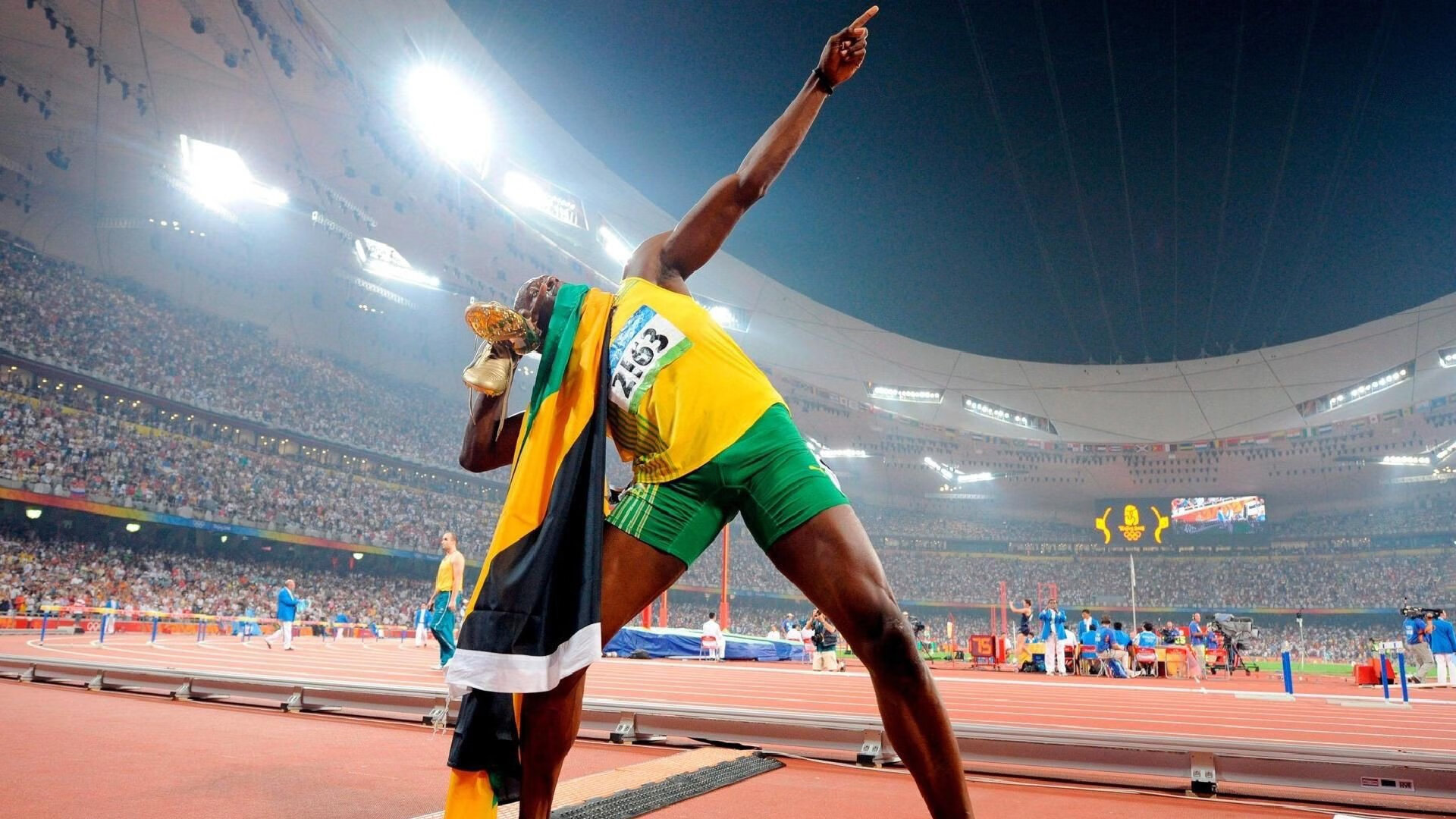 爱游戏全站注册-拜仁穆西亚拉盘带突破点燃全场，拜仁慕尼黑穆斯拉